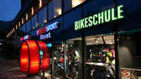 Hotel Bergland Intersport Rent Sölden Bikeschule Schaufenster